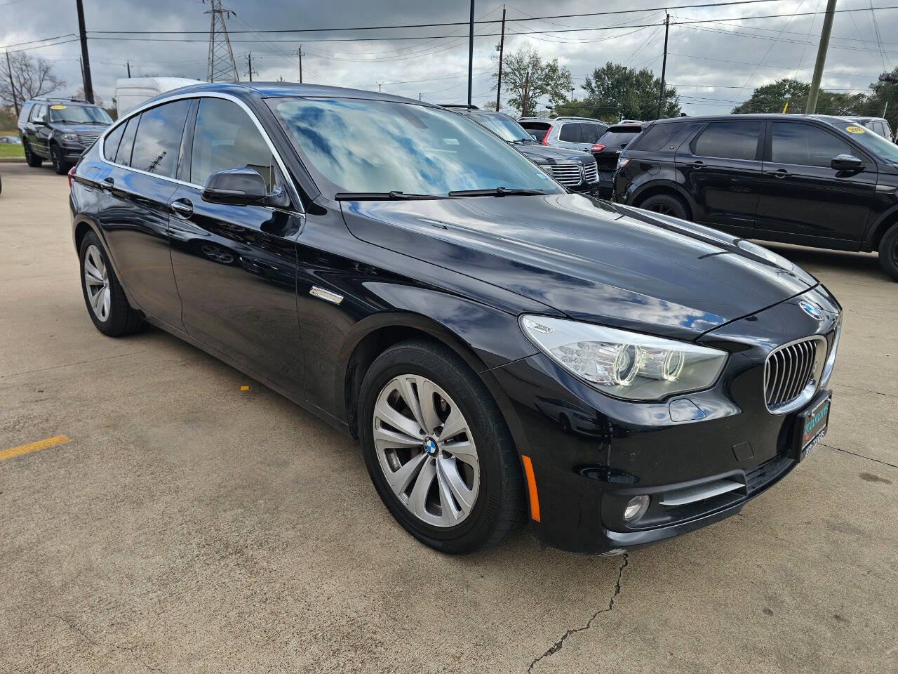 Used 2017 BMW 535i Gran Turismo RWD image 4