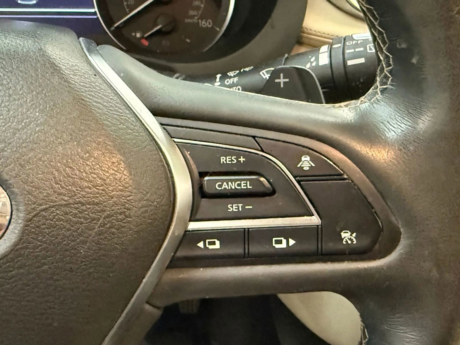 Used 2019 INFINITI QX50 Essential w/ Proassist Package image 28