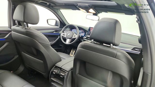 Used 2023 BMW 530i w/ M Sport Package RWD image 27