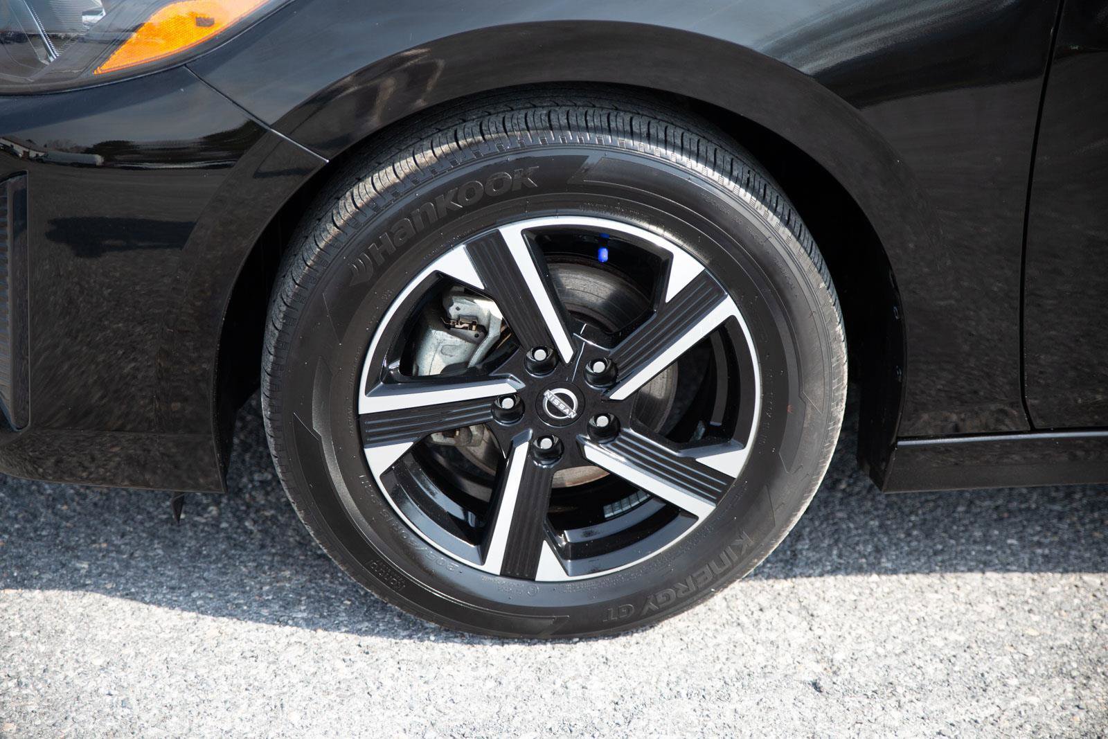 Used 2025 Nissan Sentra SV image 9