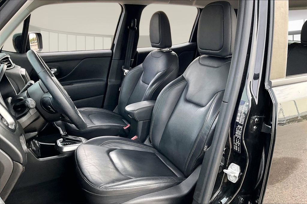 Used 2022 Jeep Renegade Limited image 24