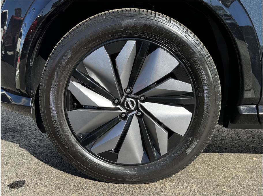 Used 2024 Nissan Ariya AWD image 30