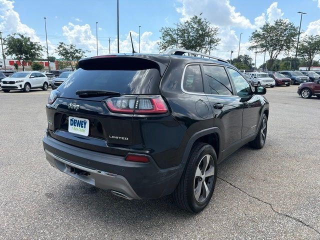 Used 2021 Jeep Cherokee Limited w/ Trailer Tow Group AWD/4WD image 5