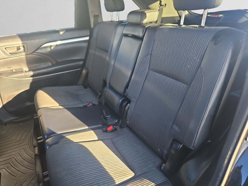 Used 2014 Toyota Highlander Plus image 14