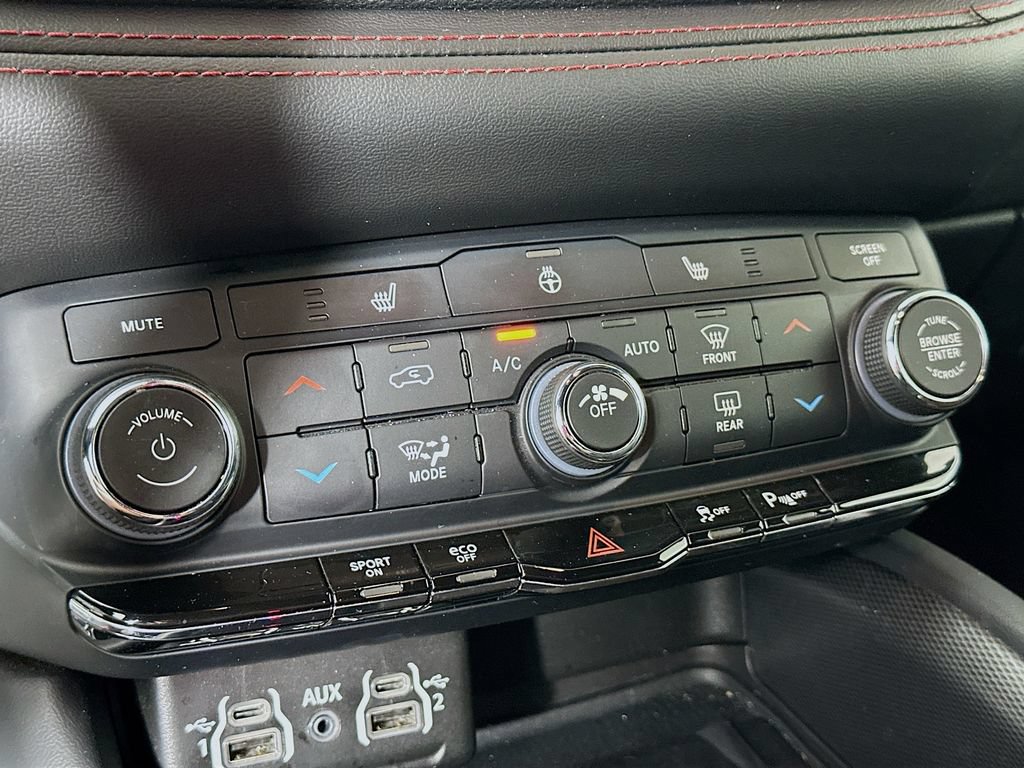 Certified 2023 Dodge Durango R/T w/ Blacktop Package AWD/4WD image 25