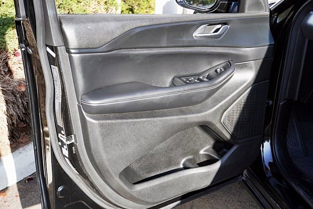 Certified 2023 Jeep Grand Cherokee L Laredo image 22