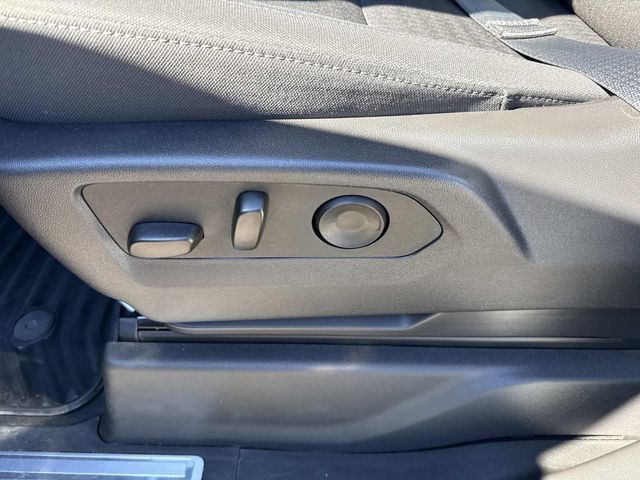 Used 2025 GMC Sierra 1500 Elevation image 21