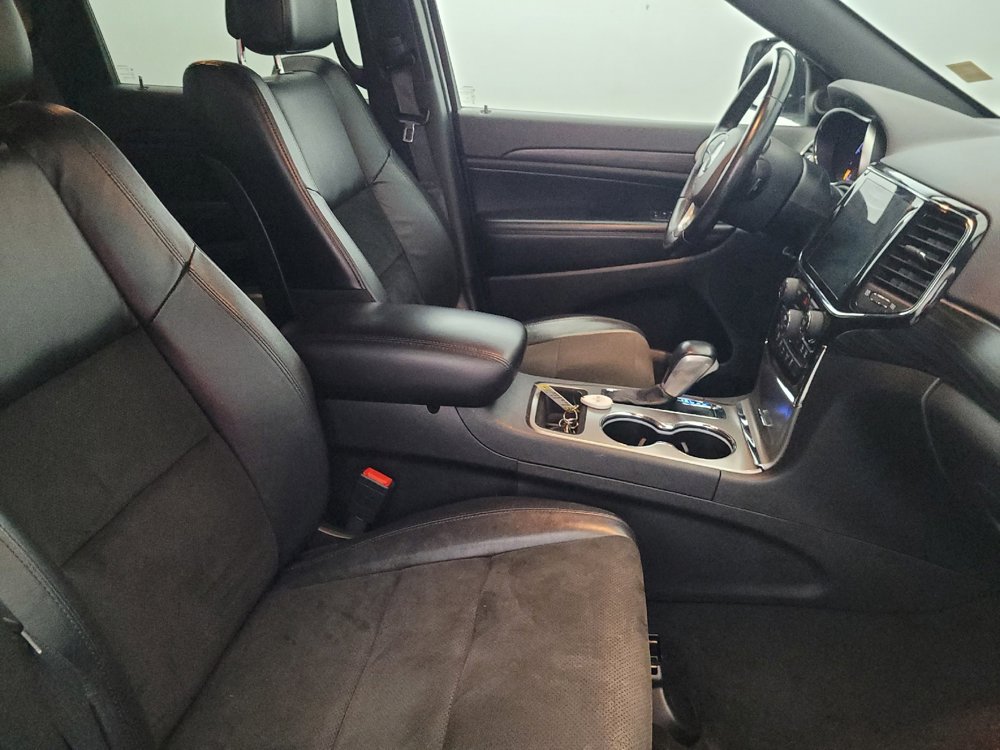 Used 2021 Jeep Grand Cherokee Laredo X image 21