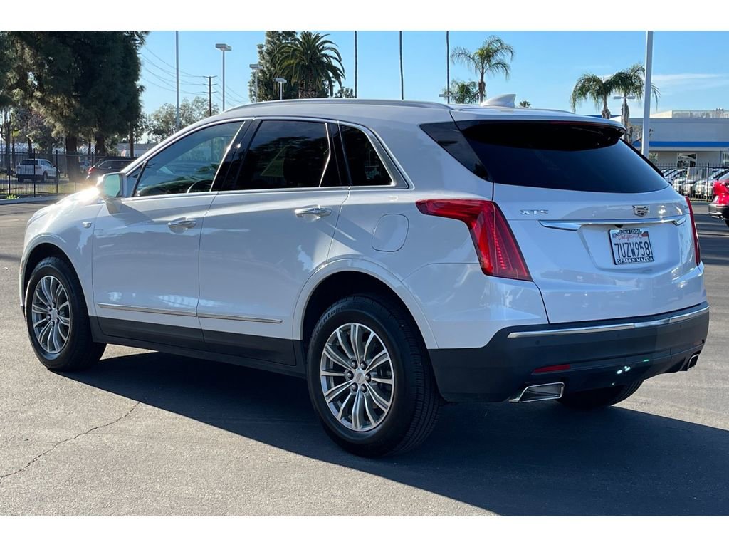 Used 2017 Cadillac XT5 Luxury w/ Driver Awareness Package image 4
