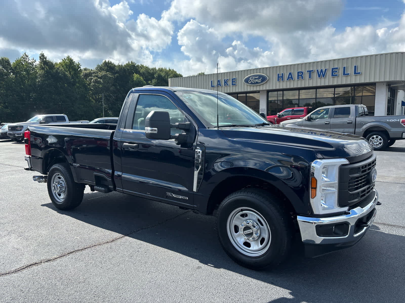 New 2025 Ford F350 XL w/ 360-Degree Camera Package