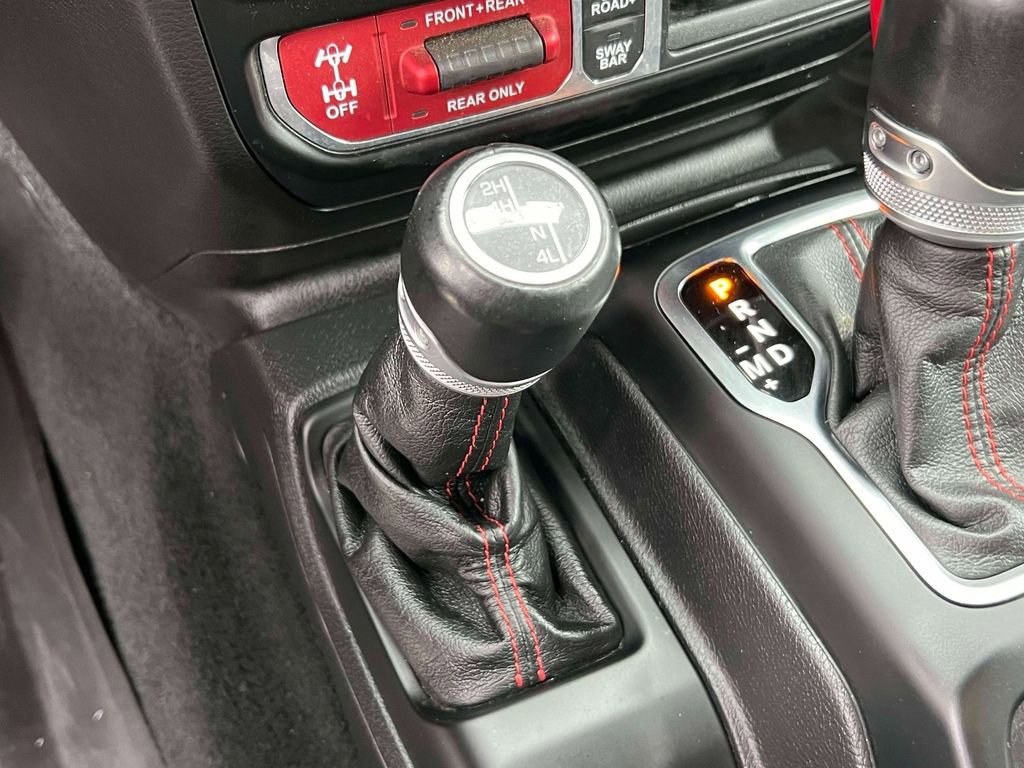 Used 2022 Jeep Gladiator Rubicon w/ Dual Top Group AWD/4WD image 29
