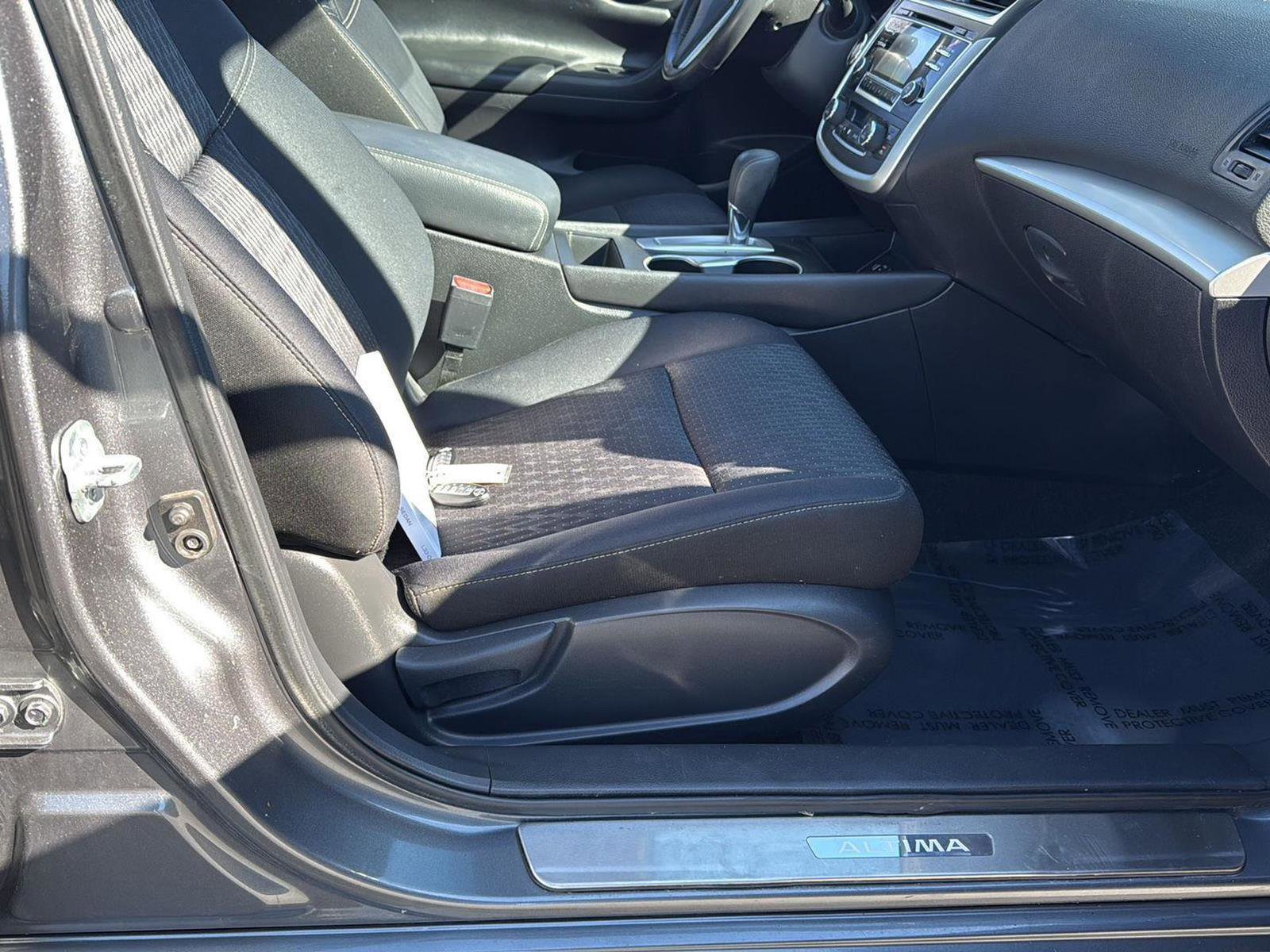 Used 2016 Nissan Altima 2.5 SV image 18