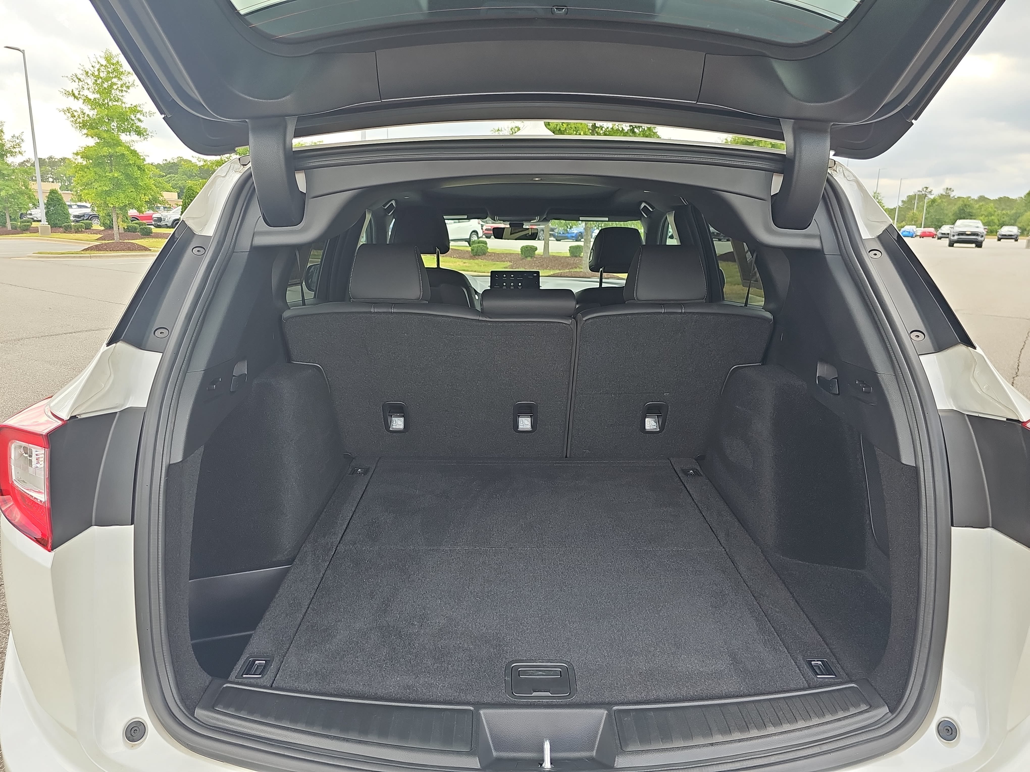 Certified 2025 Acura RDX SH-AWD image 12