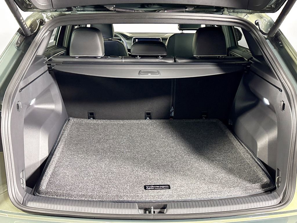 New 2026 Volkswagen Atlas Cross Sport SEL Premium R-Line image 22