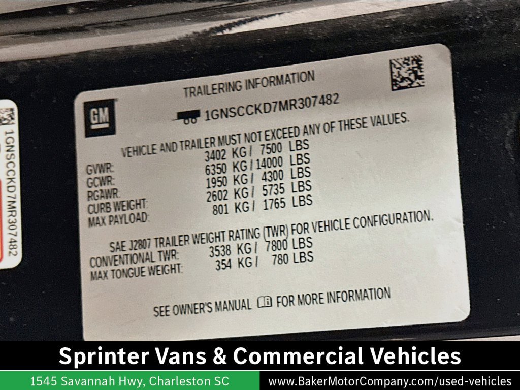 Used 2021 Chevrolet Suburban LT w/ Luxury Package RWD image 36