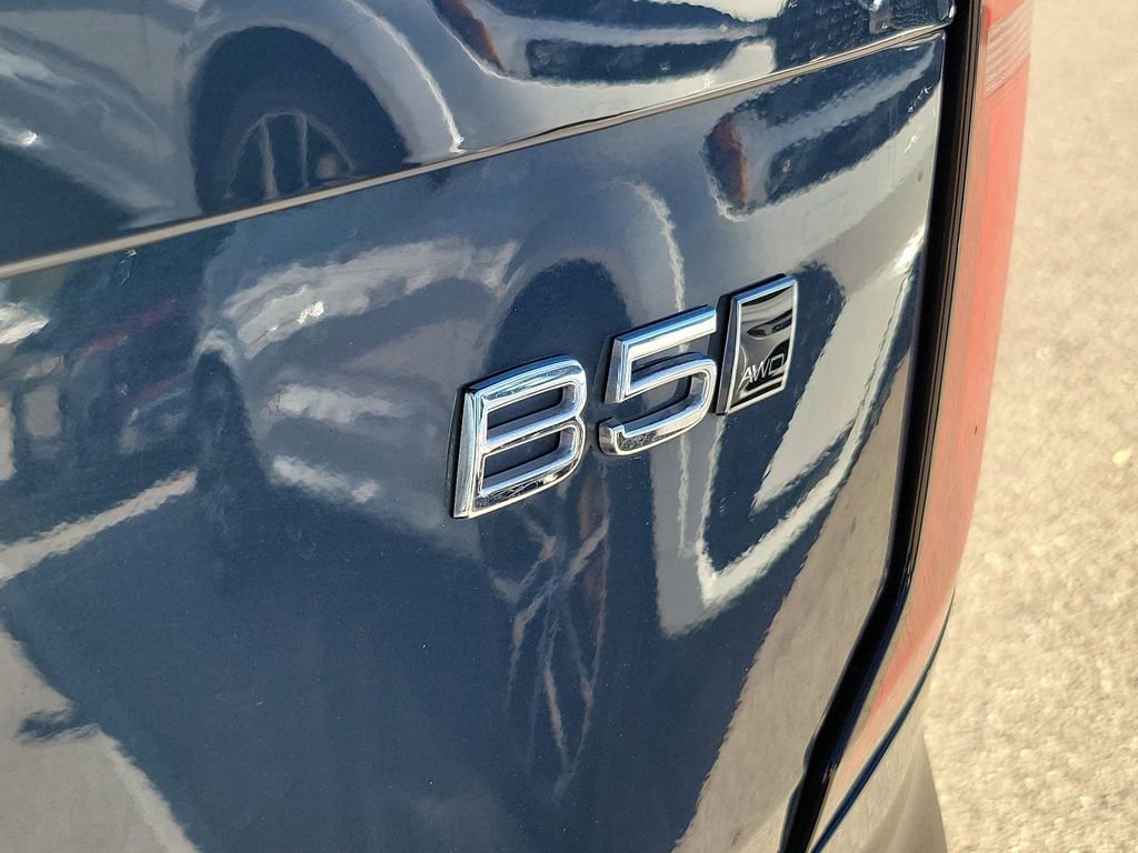 Certified 2025 Volvo XC90 B5 Plus image 13