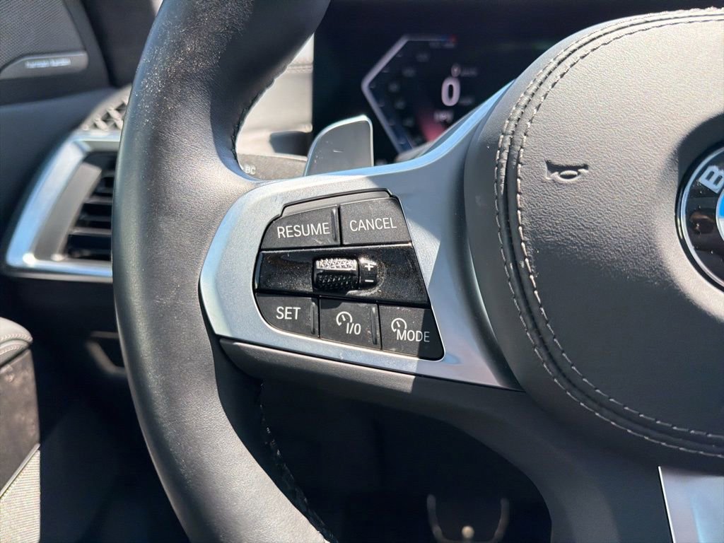 Used 2025 BMW X7 xDrive40i w/ M Sport Package image 29