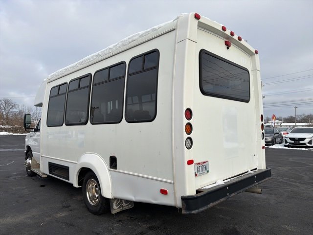 Used 2019 Ford E-350 and Econoline 350 Super Duty w/ Shuttle Bus Prep Package image 5