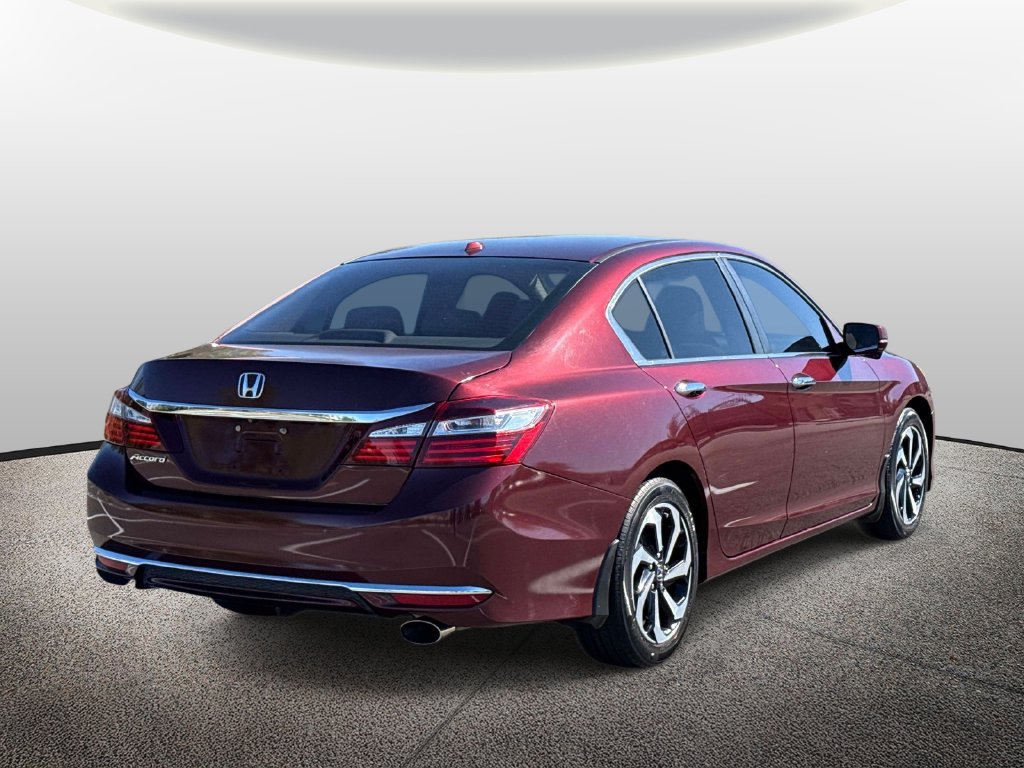 Used 2016 Honda Accord EX image 2
