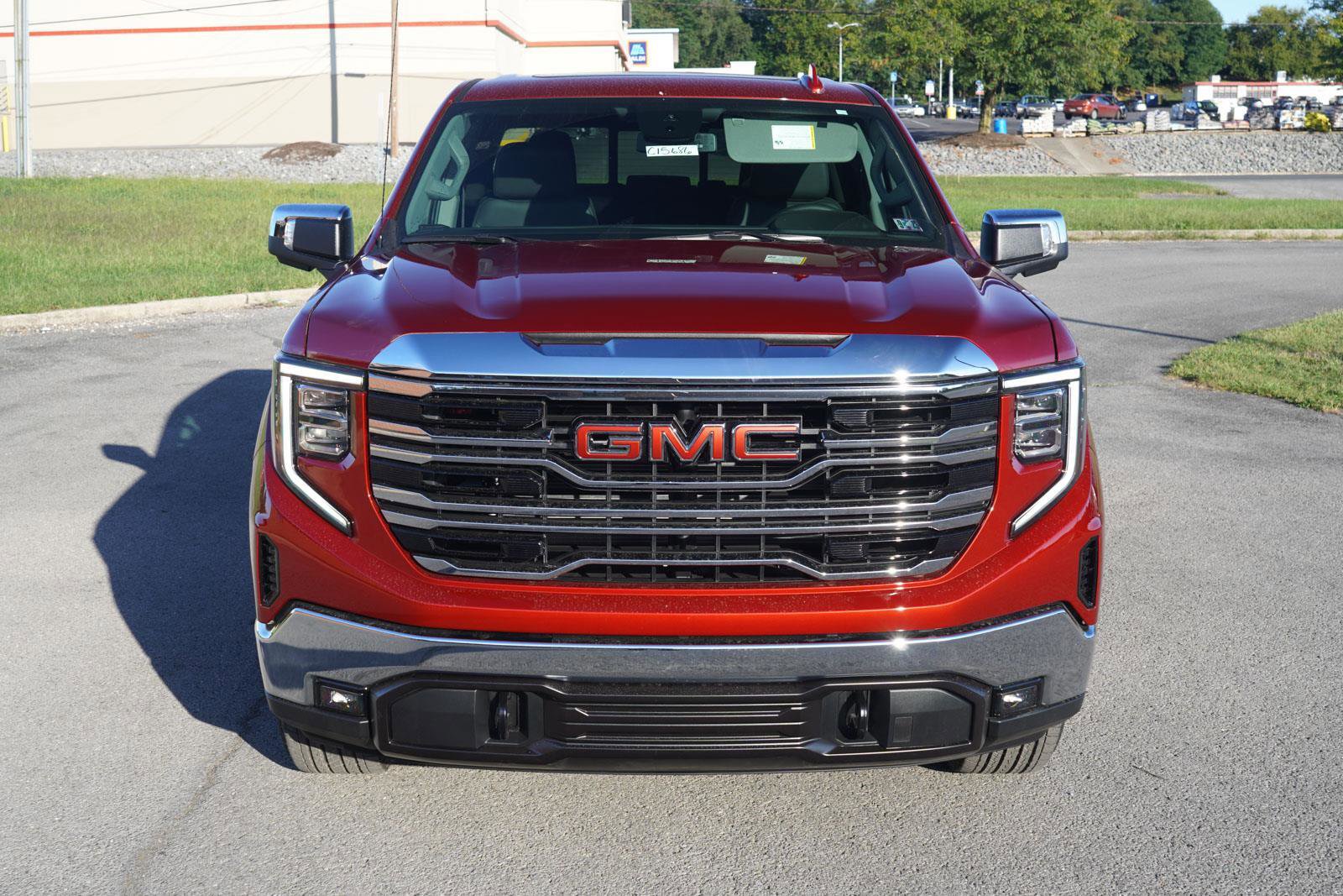 New 2026 GMC Sierra 1500 SLT w/ SLT Convenience Package image 10