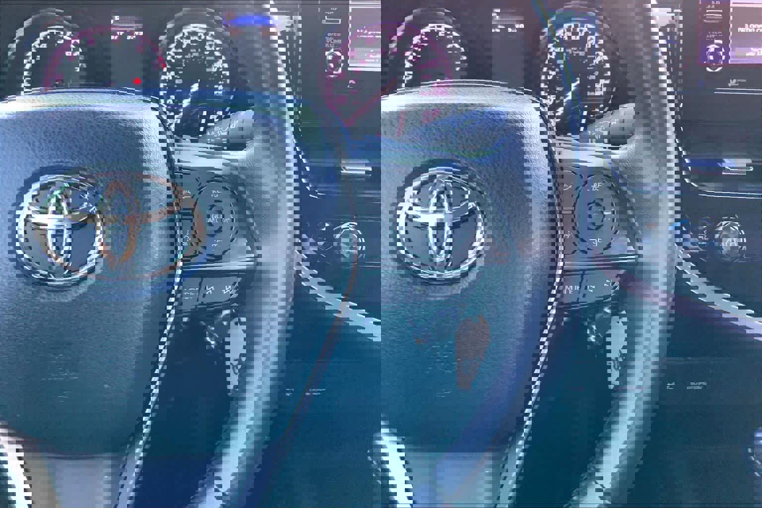 Used 2022 Toyota Camry SE image 23