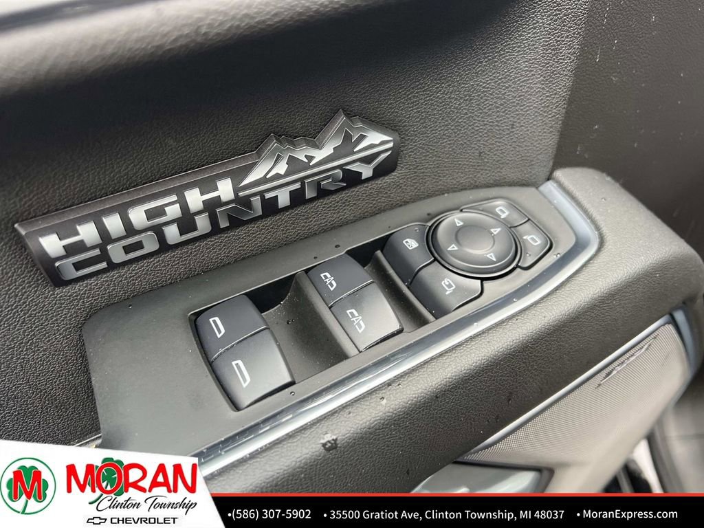 Certified 2025 Chevrolet Silverado 1500 High Country AWD/4WD image 15
