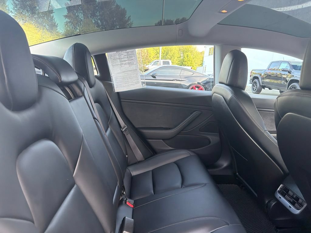 Used 2018 Tesla Model 3 Long Range RWD image 26