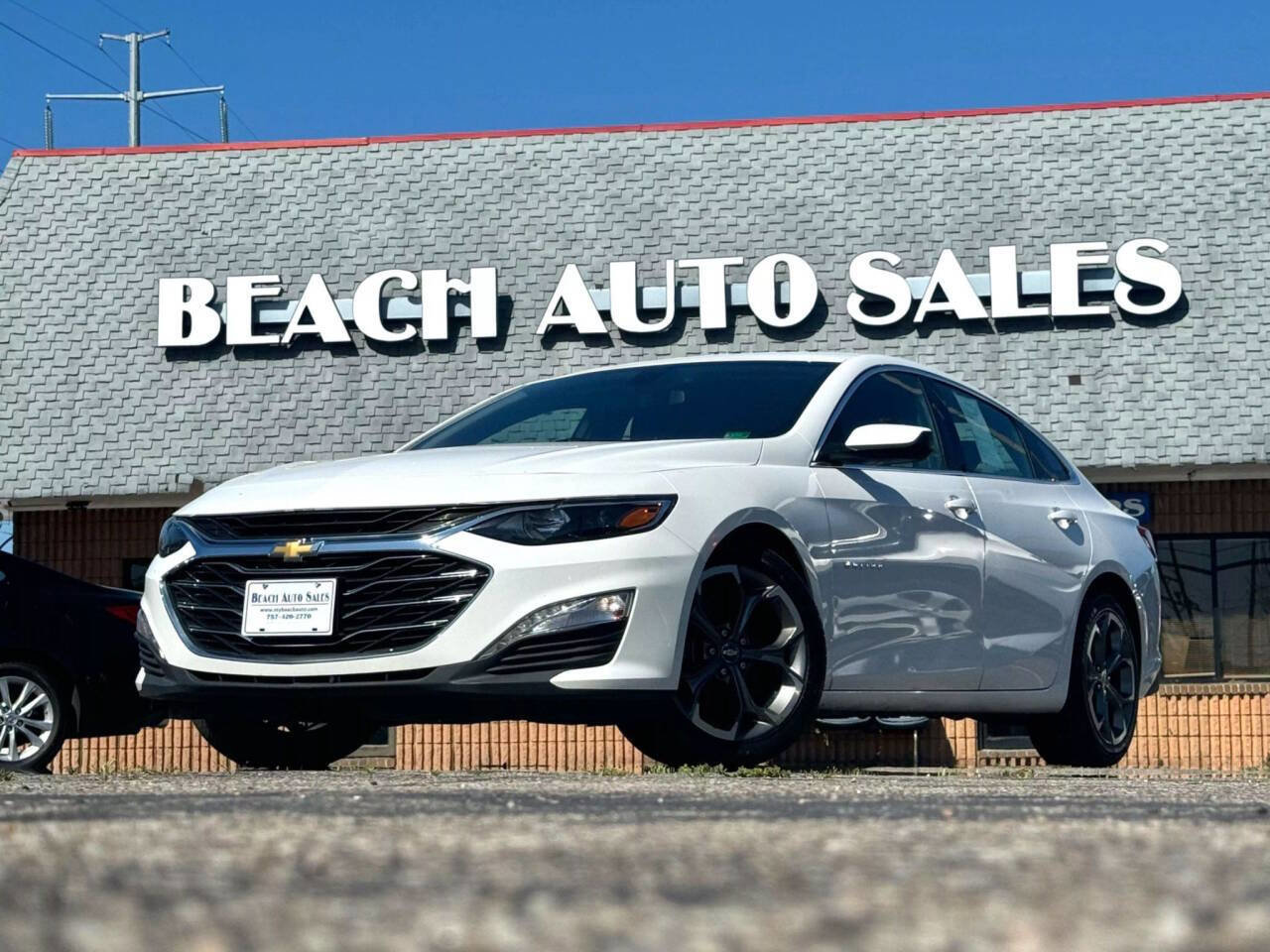 Used 2021 Chevrolet Malibu LT image 1