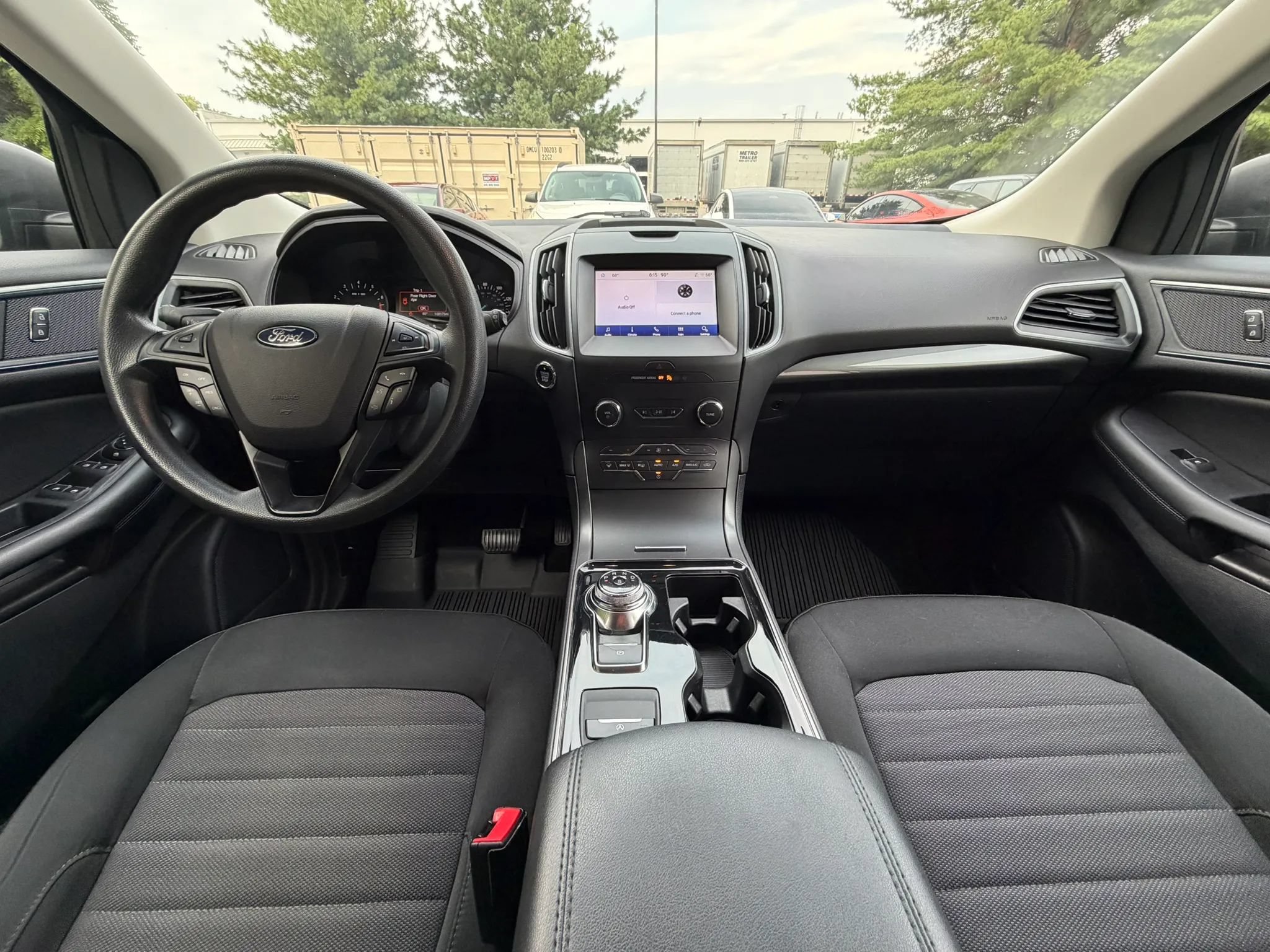 Used 2020 Ford Edge SE AWD/4WD image 2