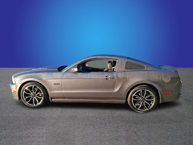 Used 2013 Ford Mustang GT Premium w/ Security Pkg RWD image 7