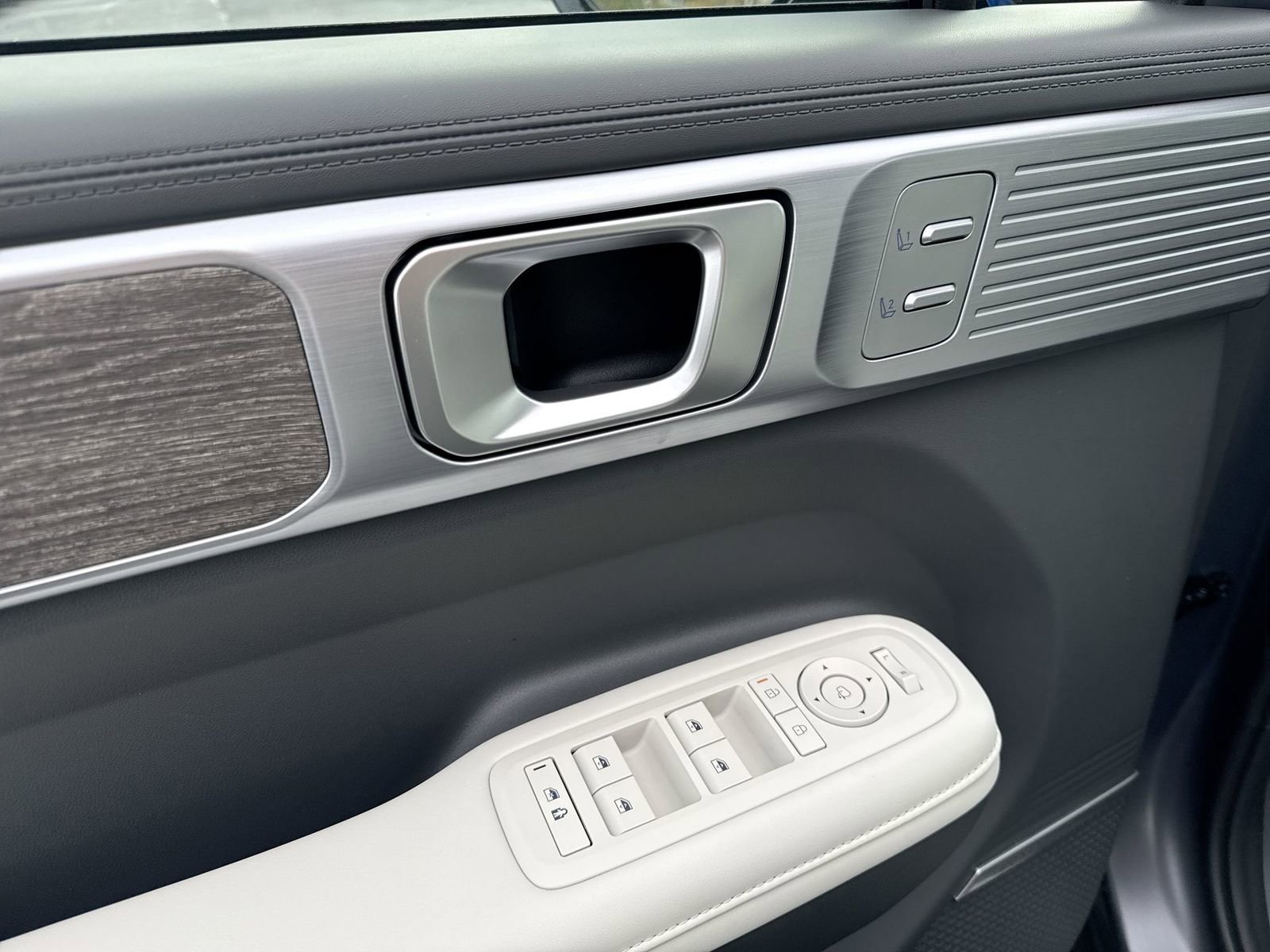 New 2026 Hyundai Santa Fe Calligraphy image 16