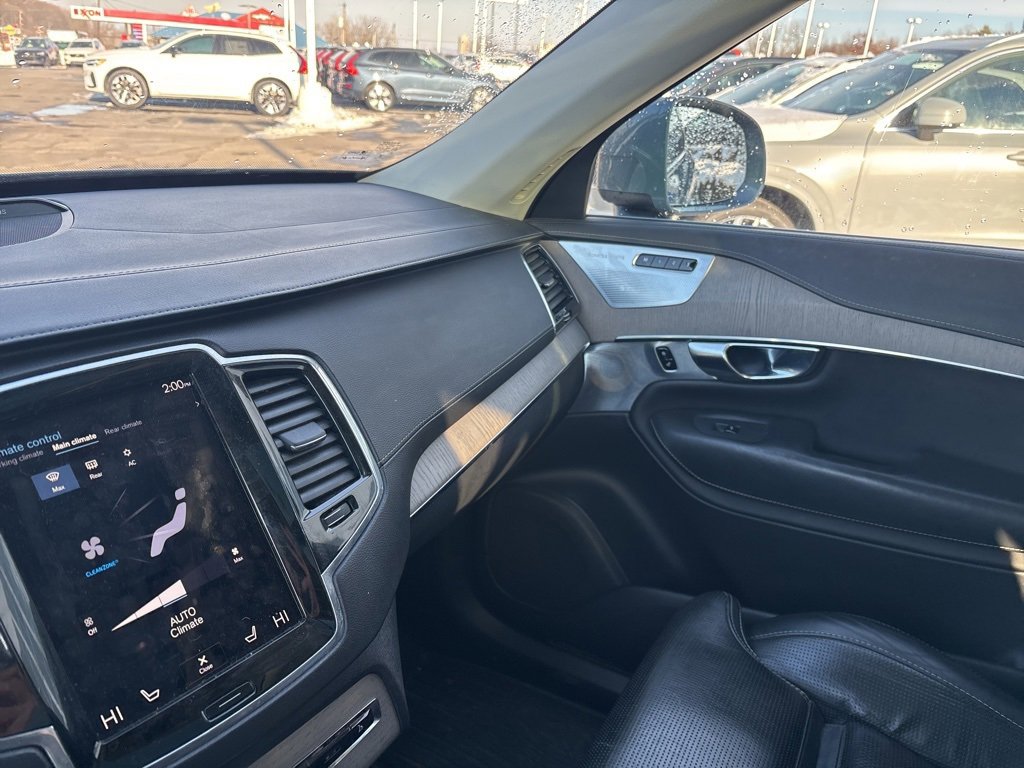 Used 2020 Volvo XC90 T6 Inscription w/ Protection Package Premier image 30