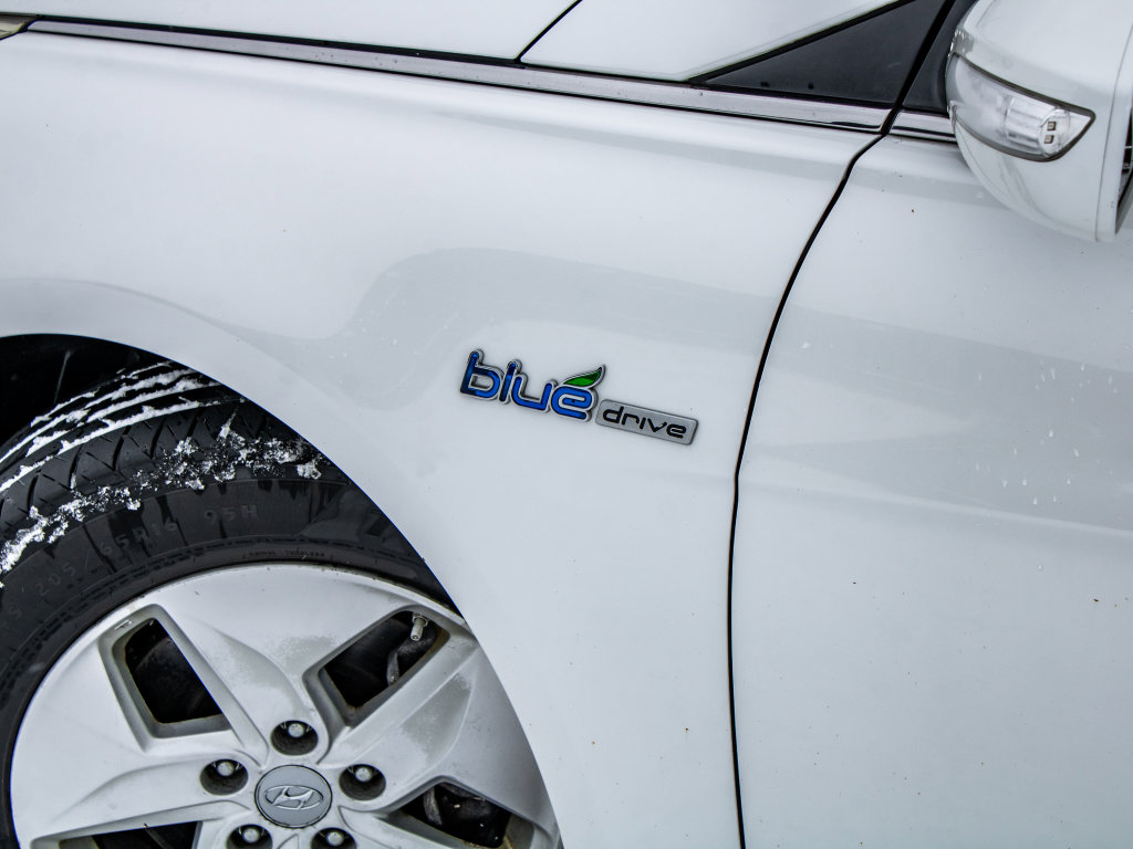 Used 2012 Hyundai Sonata Hybrid image 8