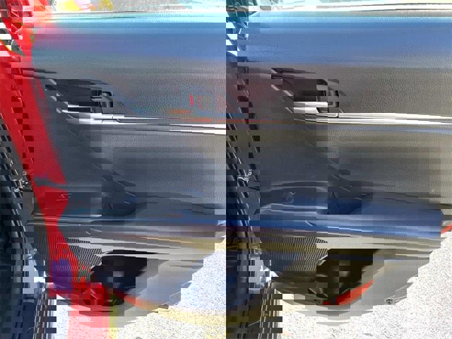 Used 2023 Toyota Camry SE image 19