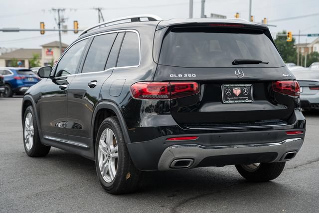 Used 2022 Mercedes-Benz GLB 250 4MATIC image 5