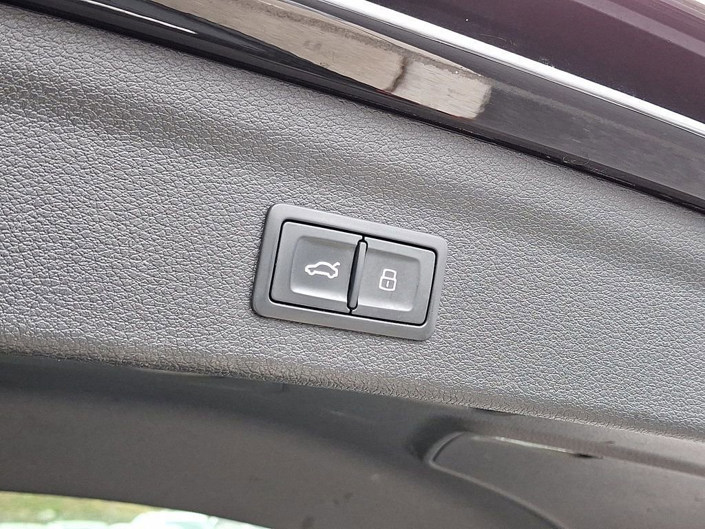 Used 2022 Audi Q3 2.0T Premium w/ Convenience Package image 28