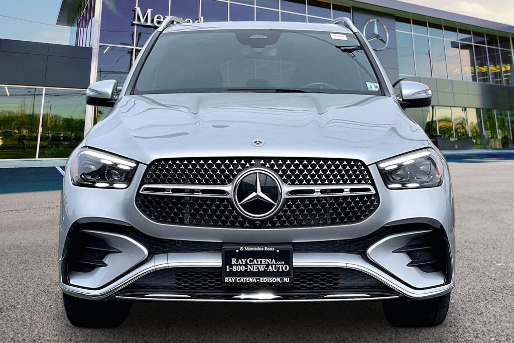 Used 2025 Mercedes-Benz GLE 450 4MATIC image 3