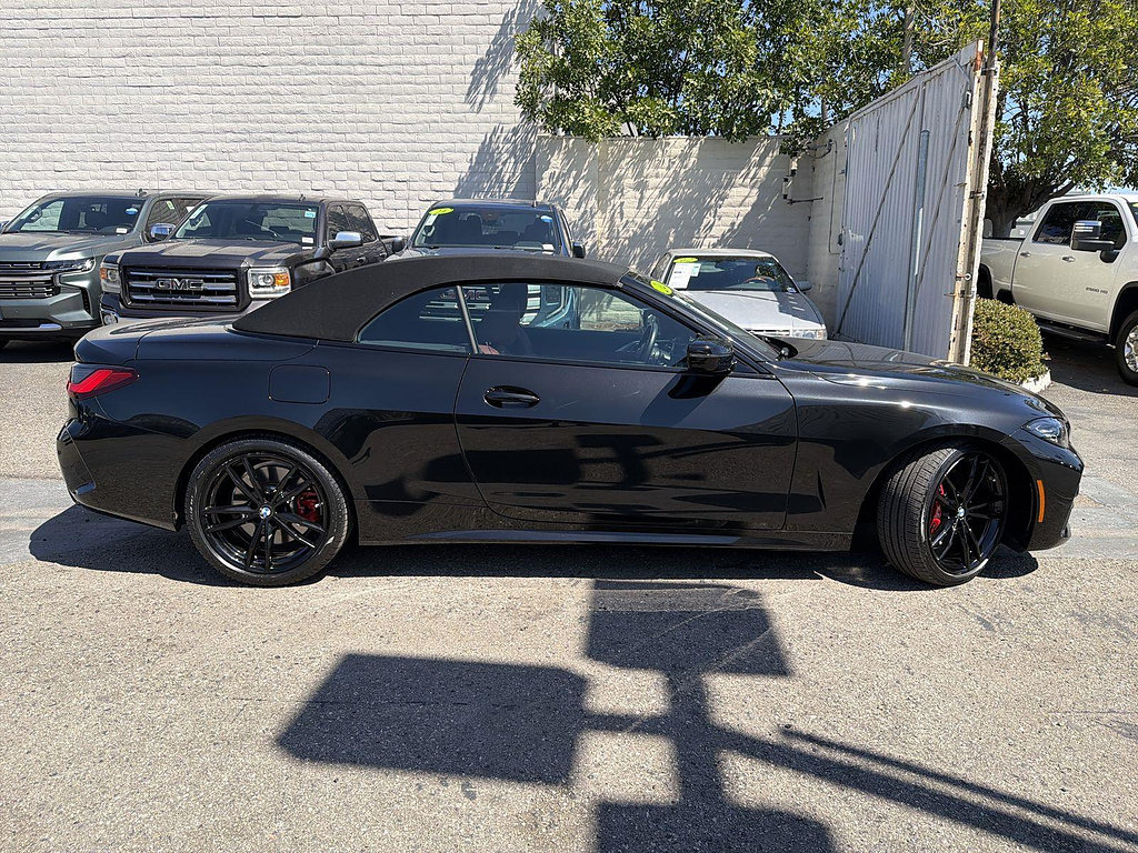 Used 2024 BMW M440i Convertible w/ Shadowloine Package RWD image 4