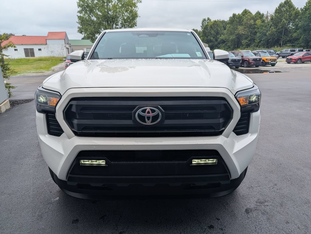 Used 2025 Toyota Tacoma SR5 RWD image 8