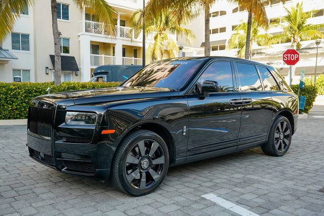 Used 2023 Rolls-Royce Cullinan w/ Cullinan Package image 9