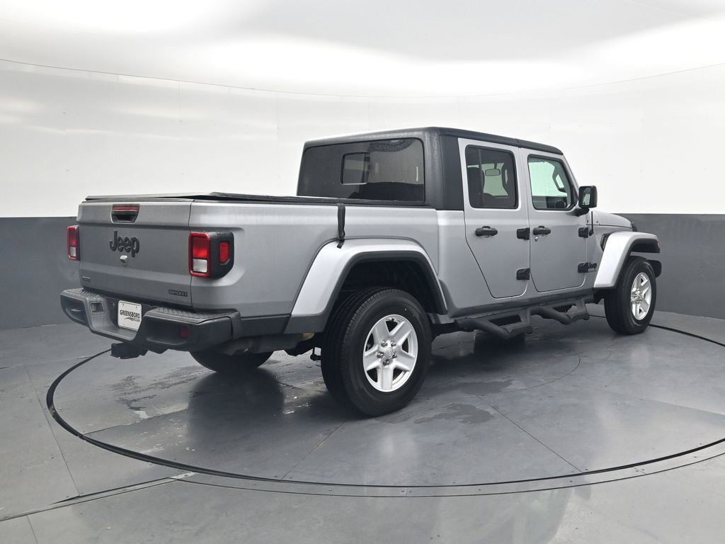Used 2021 Jeep Gladiator Sport AWD/4WD image 5