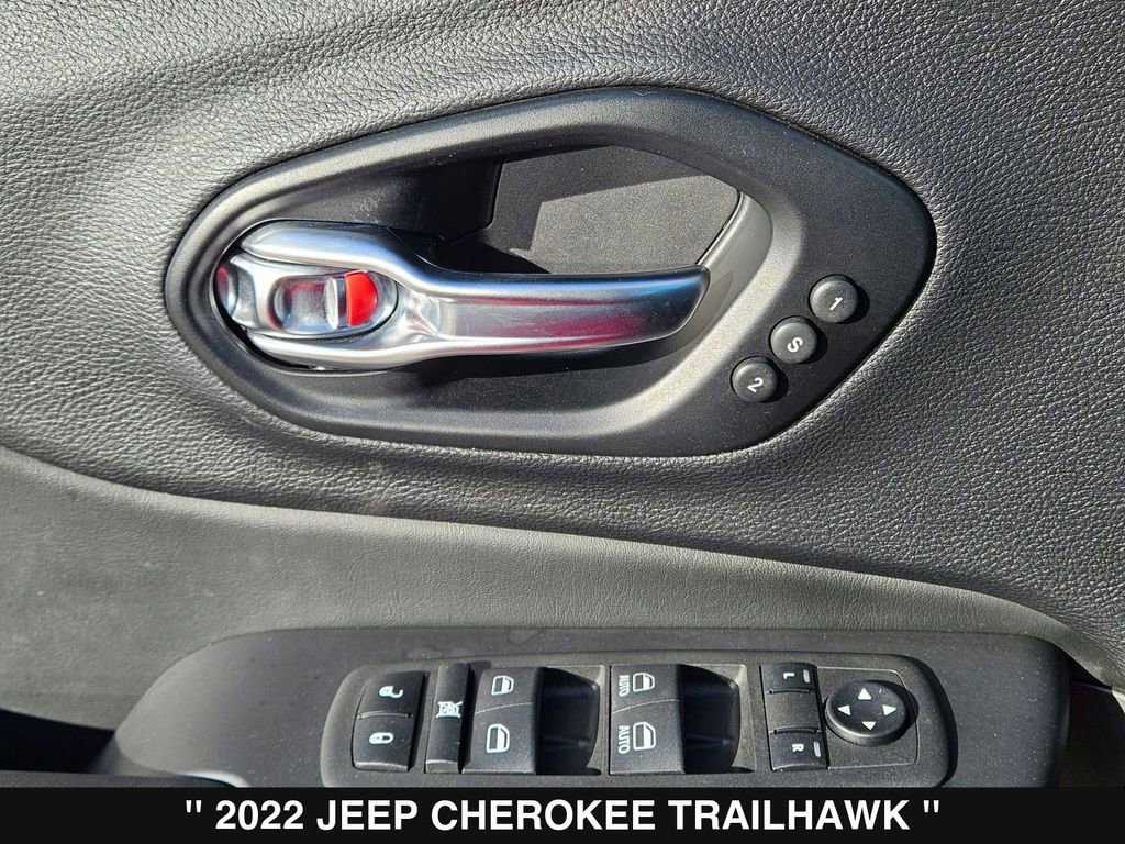 Used 2022 Jeep Cherokee Trailhawk w/ Premium Leather Package image 13