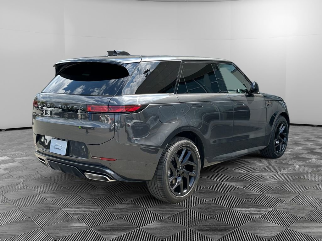 New 2026 Land Rover Range Rover Sport Dynamic SE AWD/4WD image 5