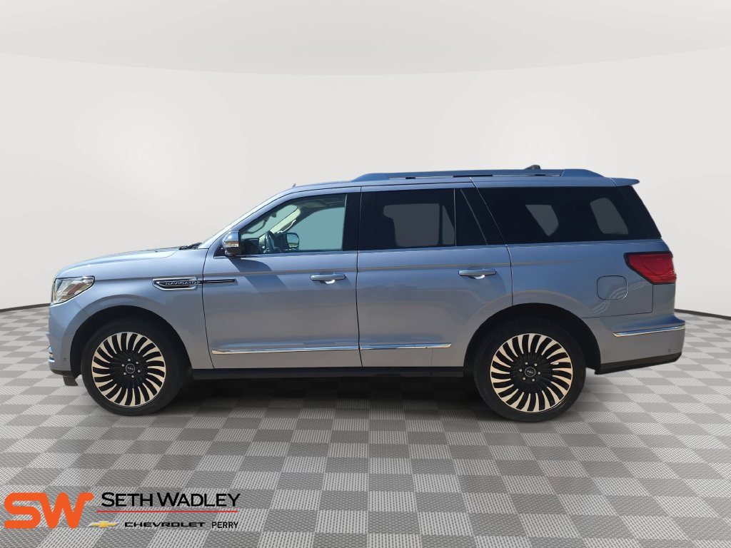 Used 2021 Lincoln Navigator Black Label w/ Cargo Convenience Package AWD/4WD image 4