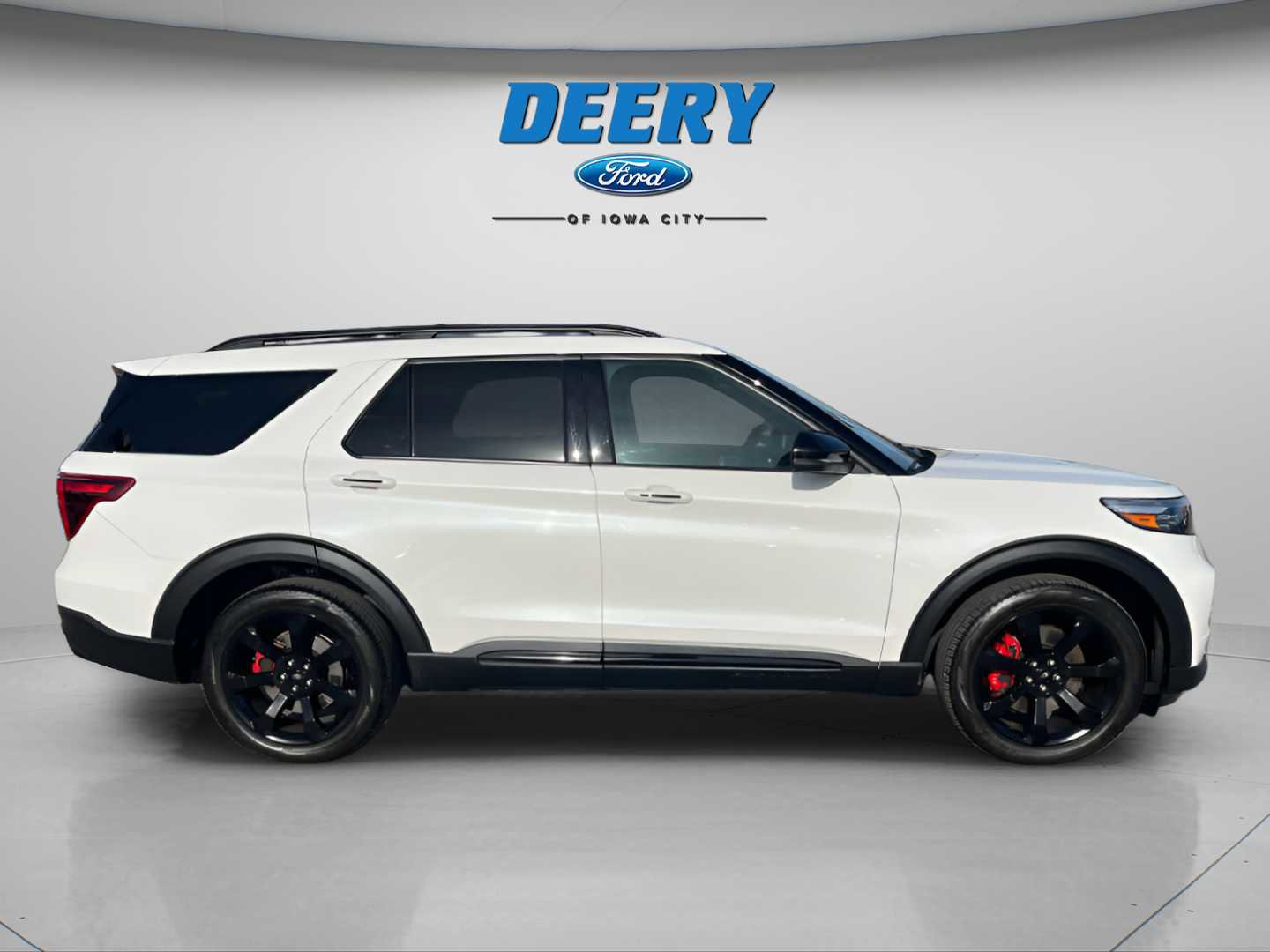 Used 2023 Ford Explorer ST w/ Equipment Group 401A image 2