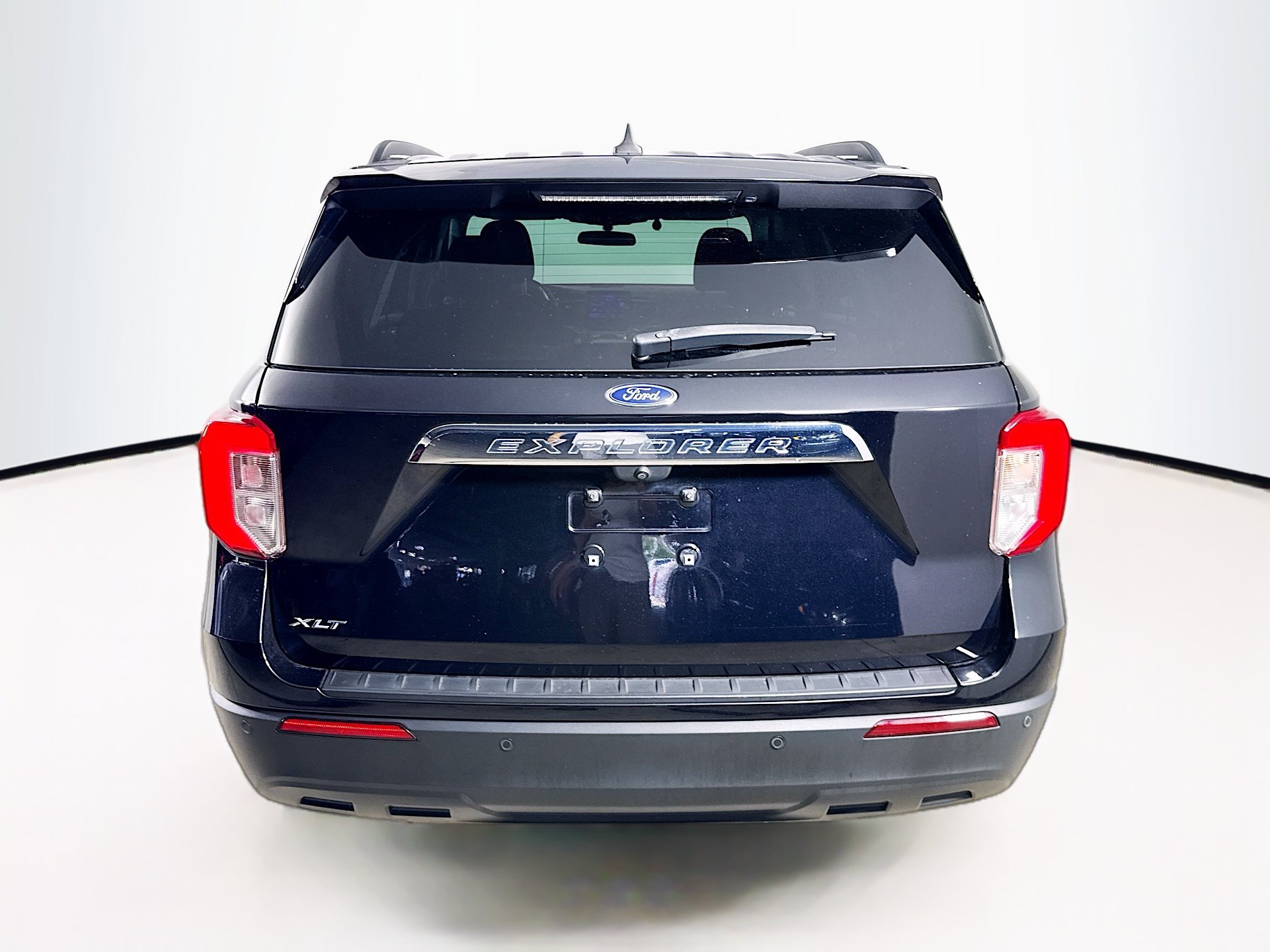 Used 2023 Ford Explorer XLT RWD image 30
