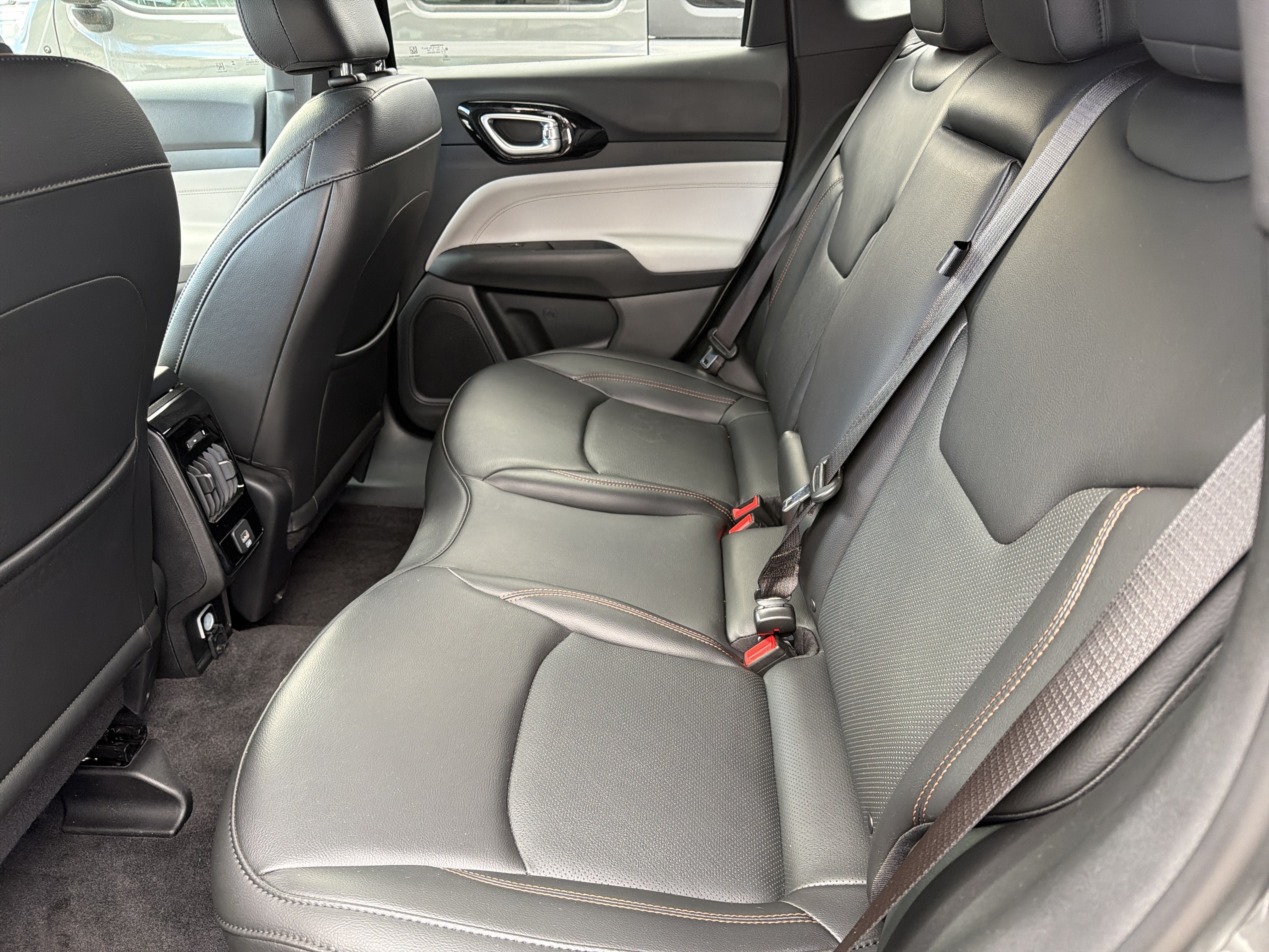 Used 2023 Jeep Compass Limited AWD/4WD image 21