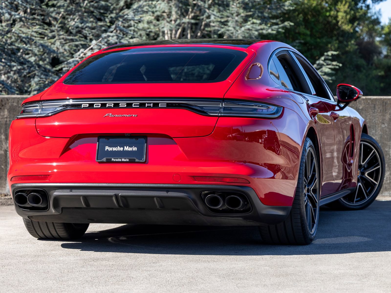 Certified 2023 Porsche Panamera Platinum Edition image 11