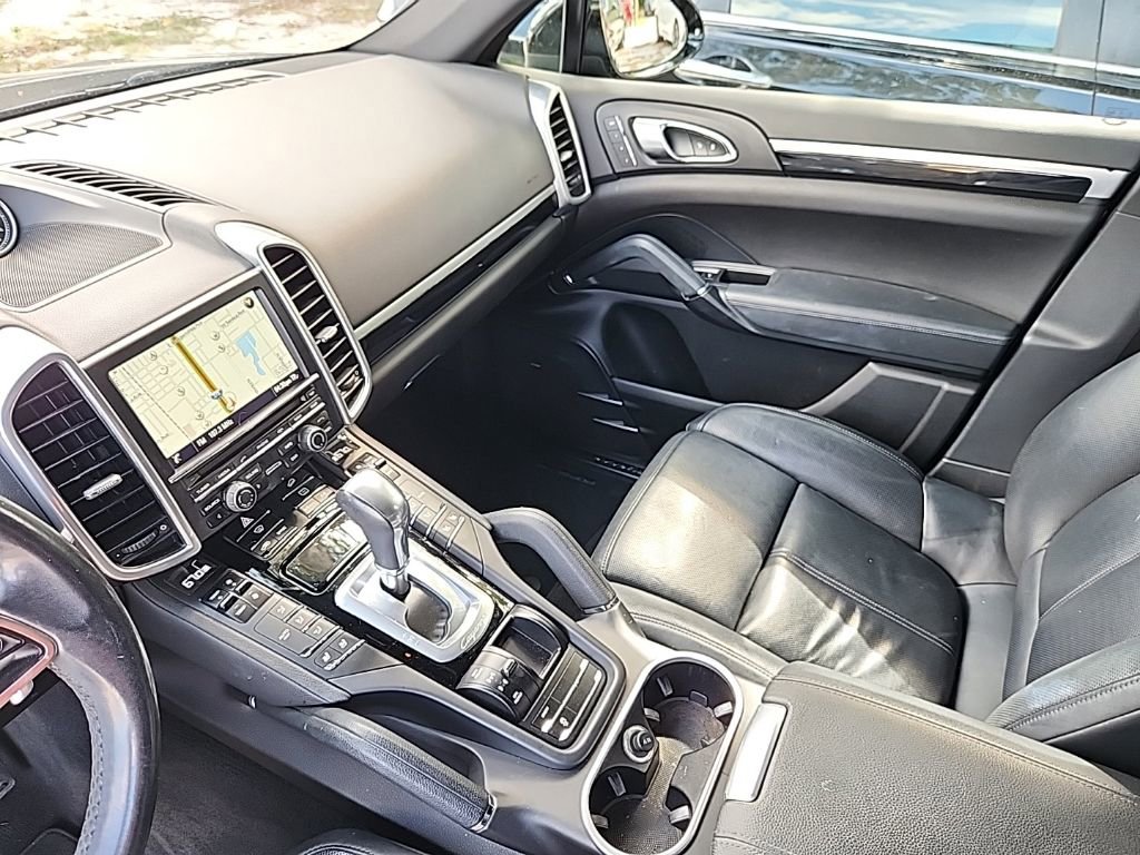 Used 2015 Porsche Cayenne Diesel AWD/4WD image 6