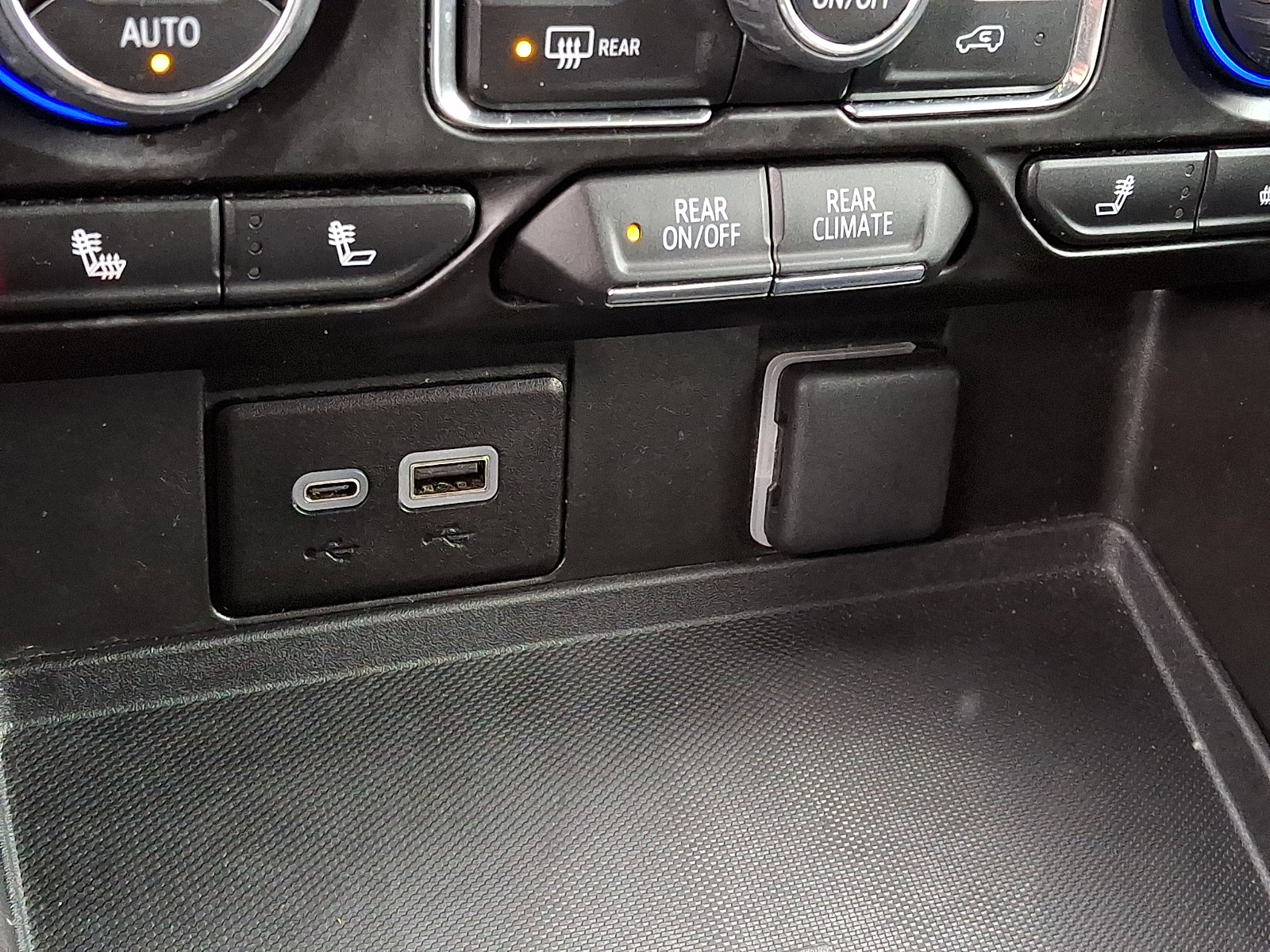 Certified 2024 Chevrolet Tahoe LT image 27